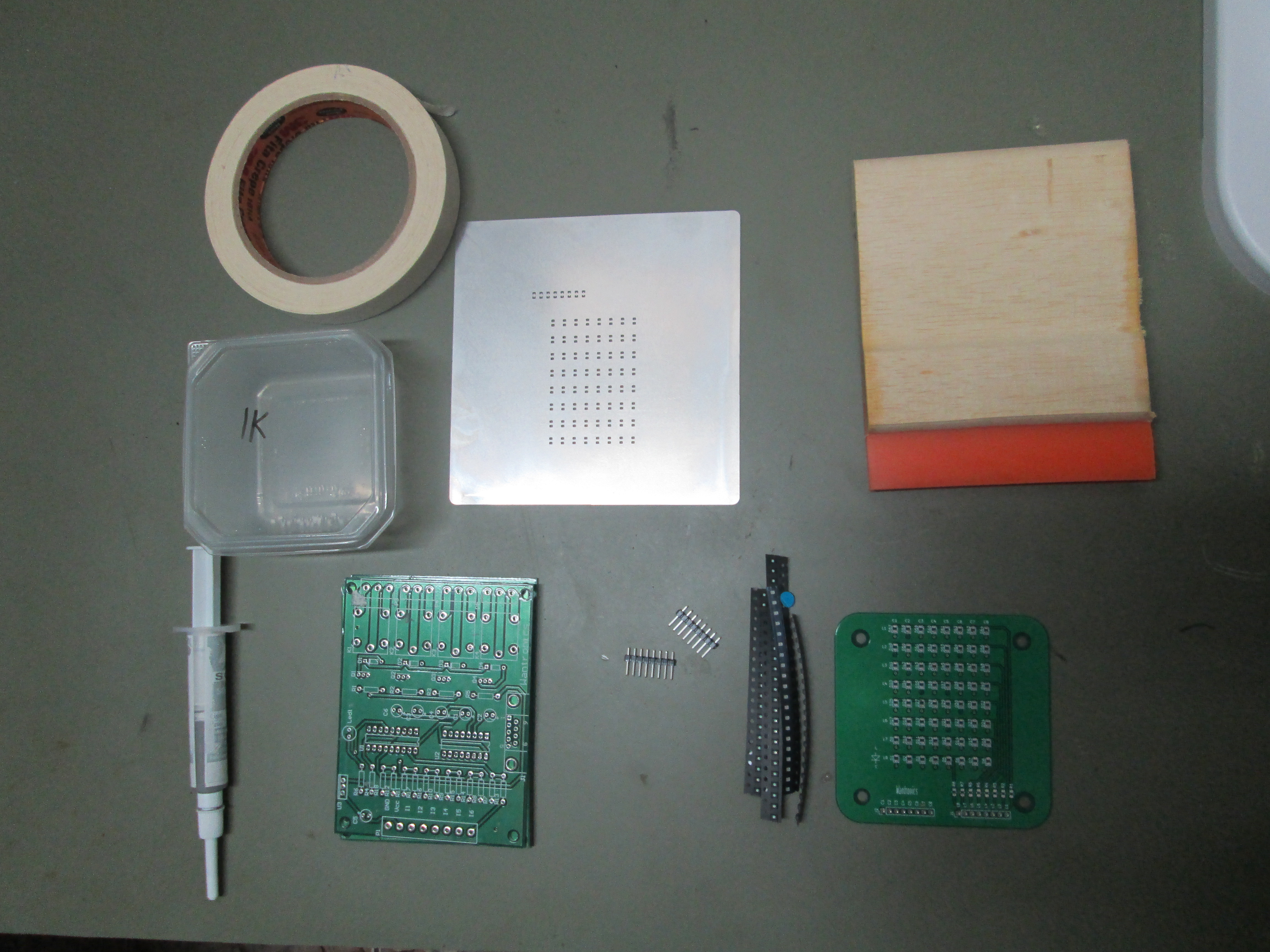 Materiais para montagem de PCB