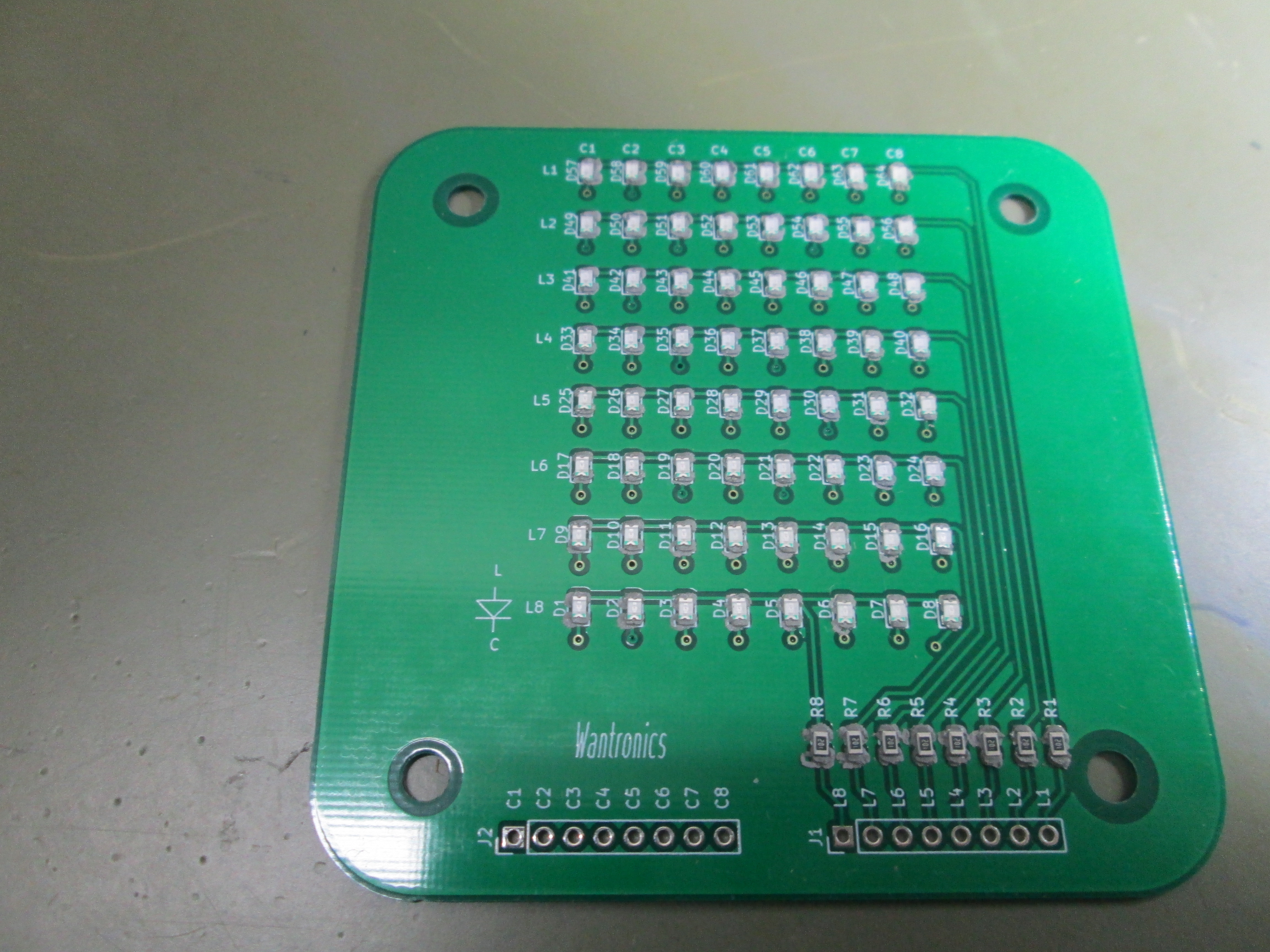 Matriz de LEDs com os componentes posicionados